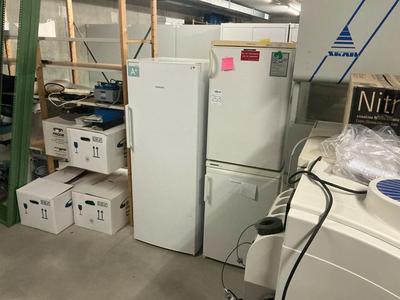 Immagine panoramica di Laboratory freezers and refrigerator